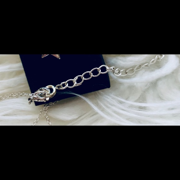 Avon Star Pendant Necklace - Picture 5 of 5